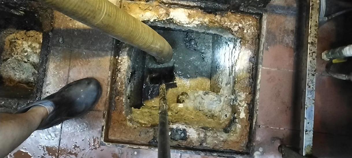 新邱污水池清理一般都有毒气，怎么预防中毒呢？